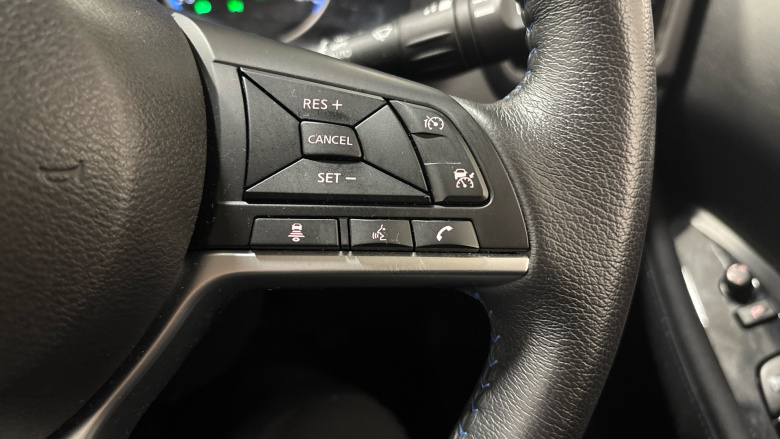 Nissan LEAF 110kW N-Connecta 39kWh 5dr Auto Electric Hatchback